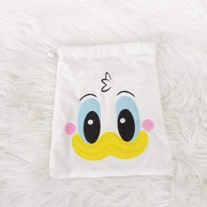 {M'SIA STOCK} Big Size Cartoon Drawstring Pocket Mini Storage Bag Portable 21cm 卡通（大号）抽绳口袋/化妆包学生女可爱收纳包抽绳束口袋7寸 poket tali