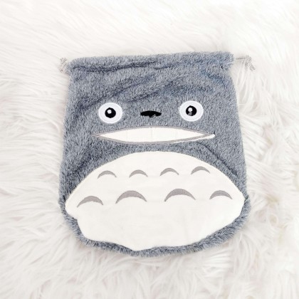 {M'SIA STOCK} Big Size Cartoon Drawstring Pocket Mini Storage Bag Portable 21cm 卡通（大号）抽绳口袋/化妆包学生女可爱收纳包抽绳束口袋7寸 poket tali