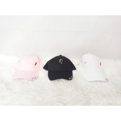 {READY STOCK} Baseball Cap Korean Fashion Hat 百搭原宿风铁环鸭舌帽/棒球帽 Topi