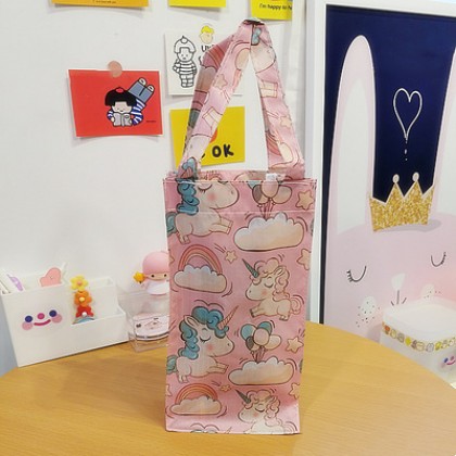 {READY STOCK} Cartoon Waterproof Handy Bottle/Umbrella Reuseable Storage Bag/Tote Pouch （SMALL）小号卡通防水水壶手提袋