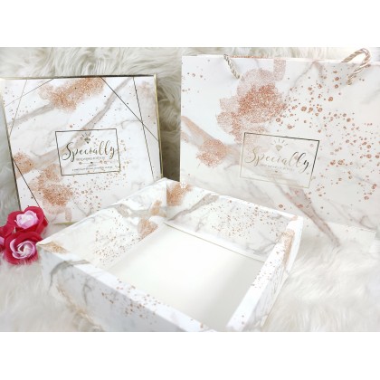 {READY STOCK} 1 Set Gift Box [Box + Paper Bag] Festival Wedding Valentine Days Door/Party Gift Box 伴手礼盒结婚喜糖盒包装盒手提袋套装
