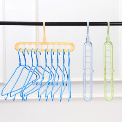 {READY STOCK} Magic Cloth Hanger 2 Way 9 Holes 360 Rotatable Wardrobe Storage Space Saver Tiktok 九孔多功能衣架 Penyangkut Baju