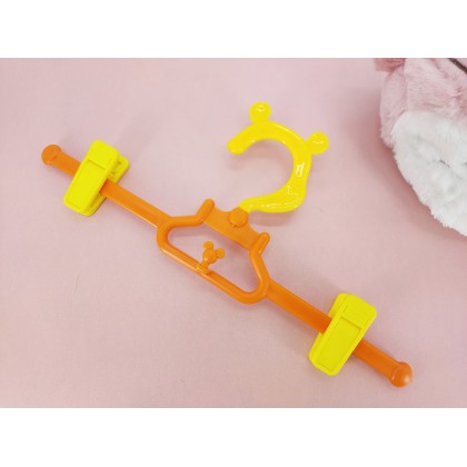 Mickey/Minnie/Hello Kitty/Winnie The Pooh Cartoon Baby Kids Plastic Clothes/Pants Hanger 儿童卡通裤架小孩宝宝塑料实心晾衣架裙 Mickey/Minnie/Hello Kitty/Winnie The Pooh Cartoon Baby Kids Plastic Clothes/Pants Hanger 儿童卡通裤架小孩宝宝塑料实心晾衣架裙