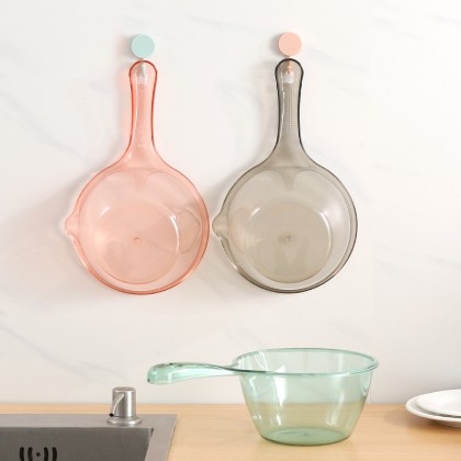 {READY STOCK} Multifunctional Household Thickened Long Handle Plastic Water Scoop 水瓢家用厨房塑料水勺Plastic Dipper/Gayung Mandi