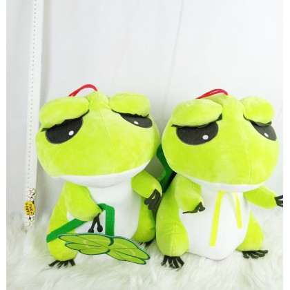Travel Frog SoftToys/PlushToys/KidsToys 25-35cm  旅行青蛙娃娃玩具公仔25厘米-35厘米